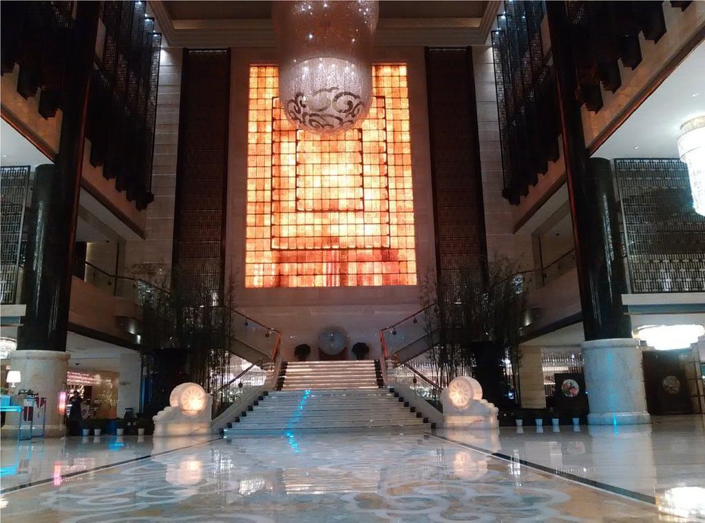 Embassador International Hotel Сиань Экстерьер фото