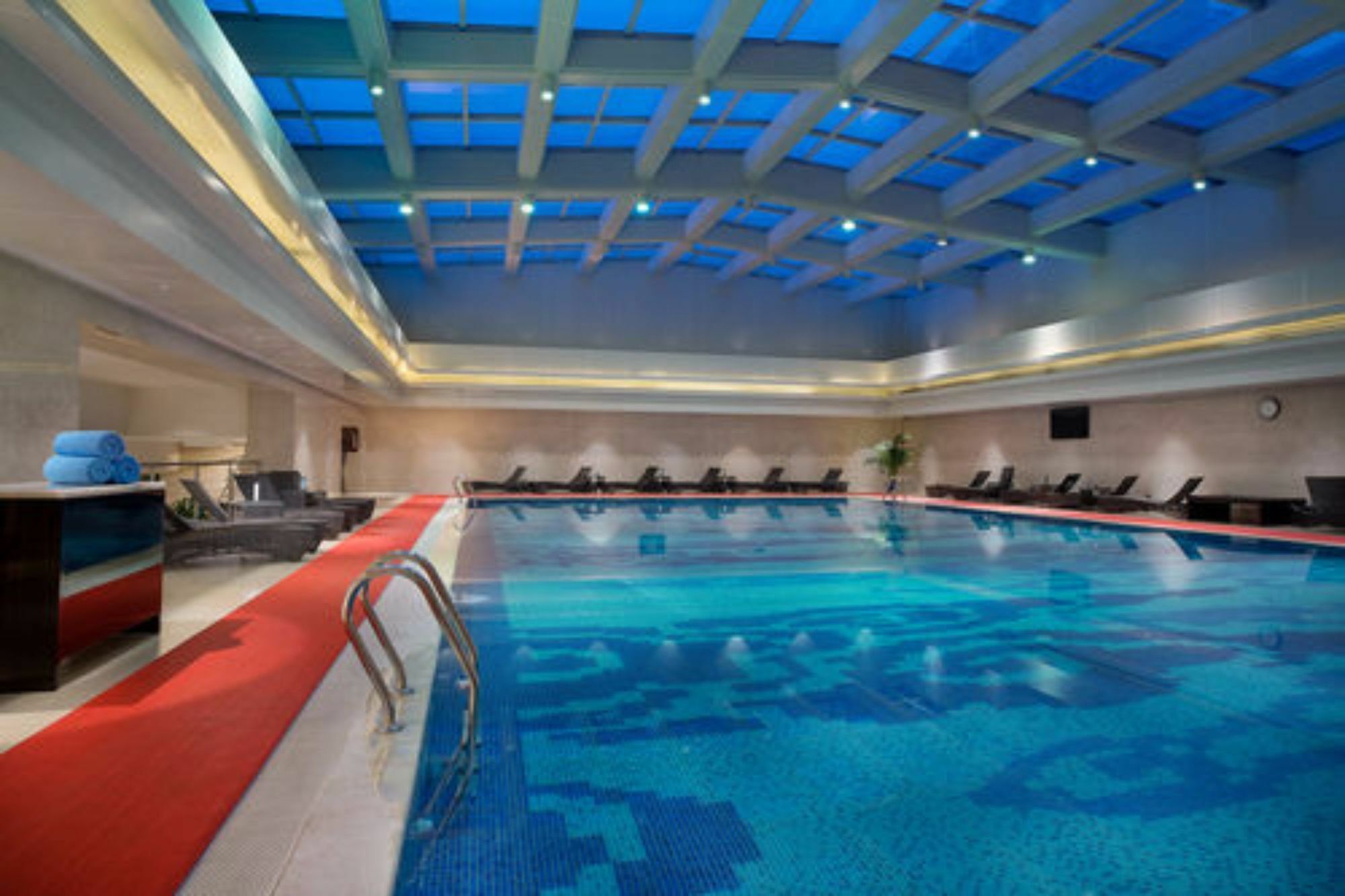 Embassador International Hotel Сиань Экстерьер фото