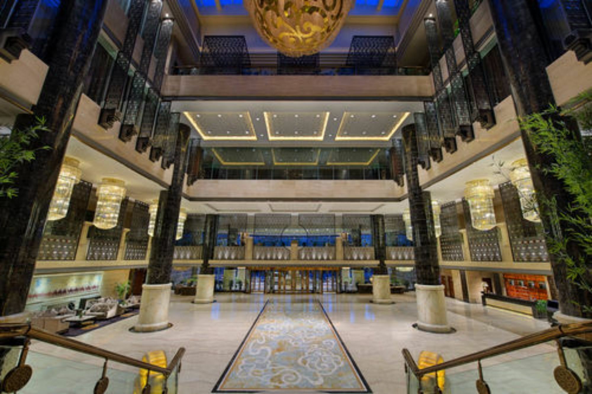 Embassador International Hotel Сиань Экстерьер фото